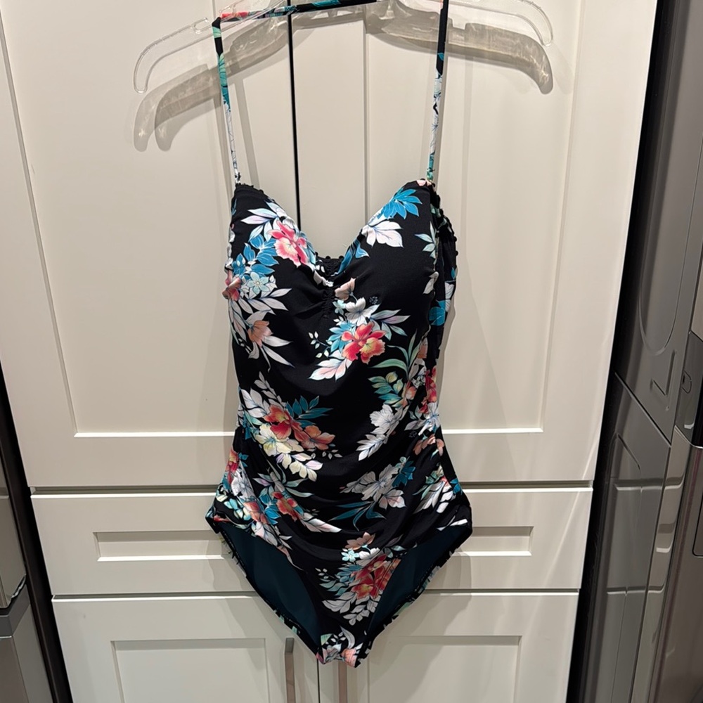 Tommy Bahama Black and White One Piece Swimsuit with Adjustable Straps